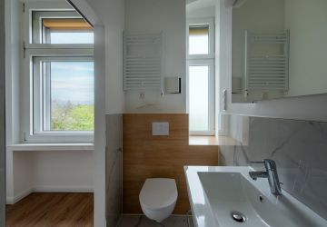 Duschbad mit Fenster