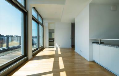 Wohnzimmer blick aud Badezimmer