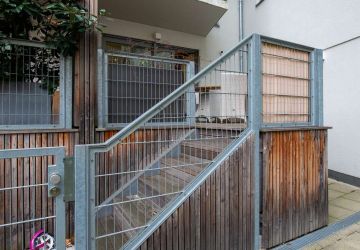 Terrassentreppe zum Hof