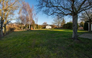 Gesamtes Grundstück