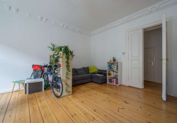 Wohn- und Arbeitszimmer