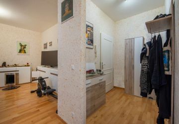 Wohnzimmer & Diele