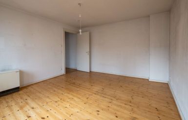 Wohn- und Schlafzimmer