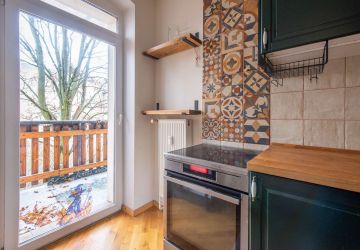 Küche & Balkonzugang