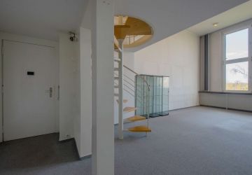 Eingang und Wendeltreppe