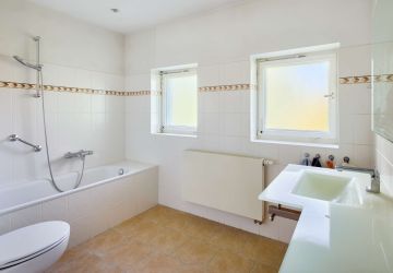 Badezimmer 1. Obergeschoss