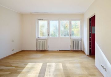 Zimmer mit französischem Balkon im 1. OG